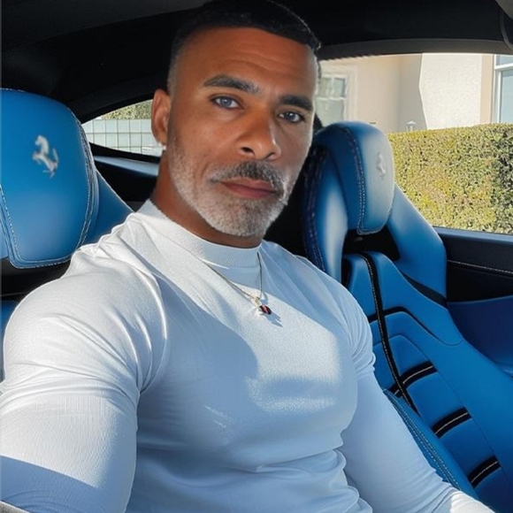 Meet your Posher, Gene - Picture 2 of 2